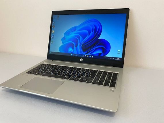 Ноутбук HP ProBook 455R G6 / 15.6" (1366x768) TN / AMD Ryzen 3 3200U (2 (4) ядра по 2.6 - 3.5 GHz) / 8 GB DDR4 / 240 GB SSD / AMD Radeon Vega 3 Graphics / WebCam / HDMI б/в | Зображення 1