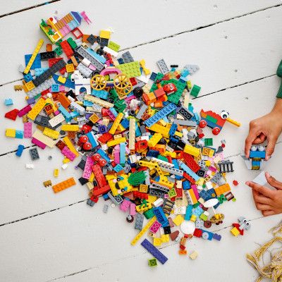 Конструктор LEGO Classic 90 лет игры (11021) | Зображення 6