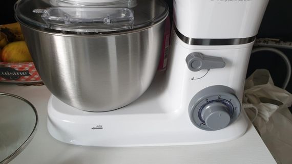 Планетарный миксер тестомес Esperanza EKM024 Cooking Assistant с чашей 4 л, кухонный миксер для теста 800 Вт | Зображення 6