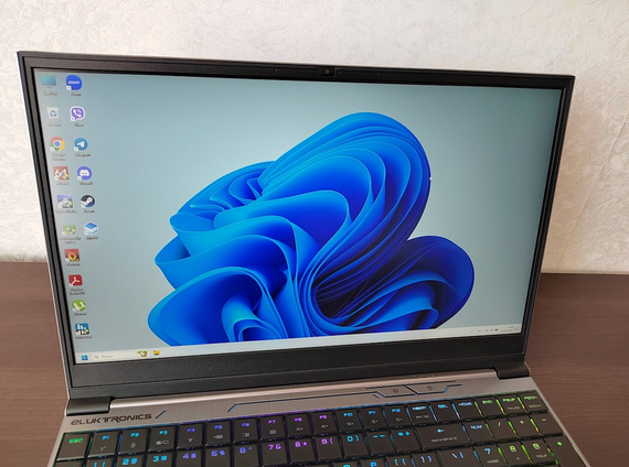 Ноутбук Eluktronics Mech-15 15.6 Full HD IPS 144Hz i7-9750H/1660TI  Б/В | Зображення 1