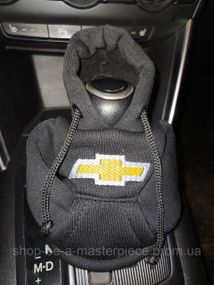 Чехол кофта Худи аксессуар на КПП Car Hoodie Шевроле Chevrolet черный подарок автомобилисту 10070