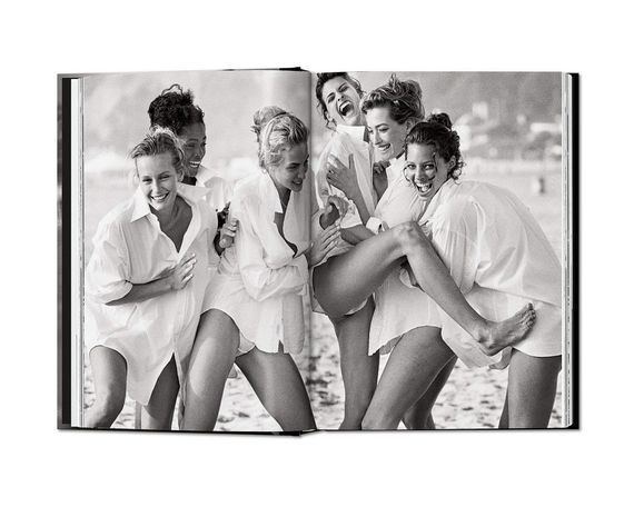 Книга про фешн-фотографію Пітера Ліндберга Питера Линдберга Peter Lindbergh. On Fashion Photography - 40th Anniversary Edition | Зображення 1