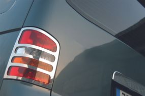 Накладки на задні ліхтарі (Carmos, 2 шт, нерж) 2 двері, OmsaLine - Італійська нержавейка для Volkswagen T5 Caravelle 2004-2010 років