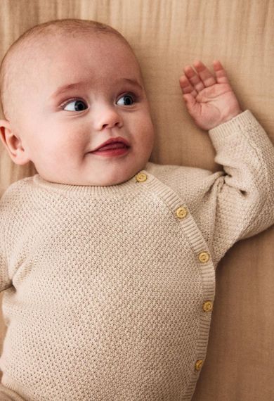 Дитячий комплект (кофтина + штанці) для новонароджених H&M 62 см Бежевий (26012704C) | Зображення 4