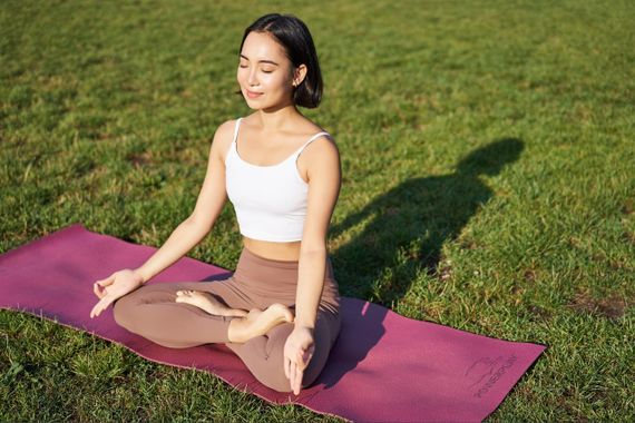 Коврик для йоги и фитнеса Паверплей 4010 PVC Yoga Mat Розовый (173x61x0.6) | Зображення 8