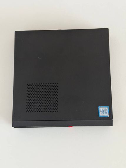 Неттоп Lenovo ThinkStation P330 Tiny USFF / Intel Core i5-8400T (6 ядер по 1.7 - 3.3 GHz) / 16 GB DDR4 / 512 GB SSD / nVidia Quadro P620, 2 GB GDDR5X, 128-bit / Windows 11 + Блок живлення в комплекті б/в | Зображення 3