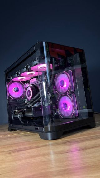 Збірка під замовлення:ігровий ПК GameMax Hype-M Black Tower / AMD Ryzen 7 7800X3D (8 (16) ядер по 4.2 - 5.0 GHz) / 32 GB DDR5 / 1000 GB SSD M.2 / nVidia GeForce RTX 5070, 12 GB GDDR7, 192-bit / 850W | Зображення 1