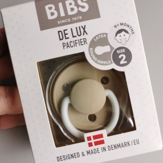 Соска Bibs De Lux Latex 6-18 міс нічна Vanilla glow | Зображення 1