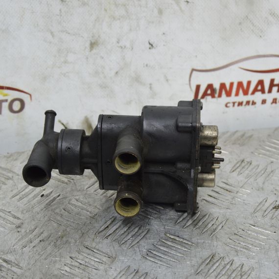 Насос водяний Mercedes Benz W126 Водяна помпа Мерседес в126 1147412011 0008303884 | Зображення 1