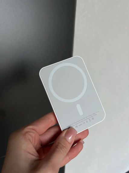 Набор 5 в 1 часы + наушники + беспроводной павербанк + кабель для беспроводной зарядки телефона + зарядное устройство | Зображення 1