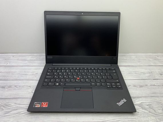 Ноутбук Lenovo ThinkPad E485 / 14" (1920x1080) IPS / AMD Ryzen 5 2500U (4 (8) ядра по 2.0 - 3.6 GHz) / 8 GB DDR4 / 256 GB SSD / AMD Radeon Vega 8 Graphics / WebCam б/в | Зображення 1