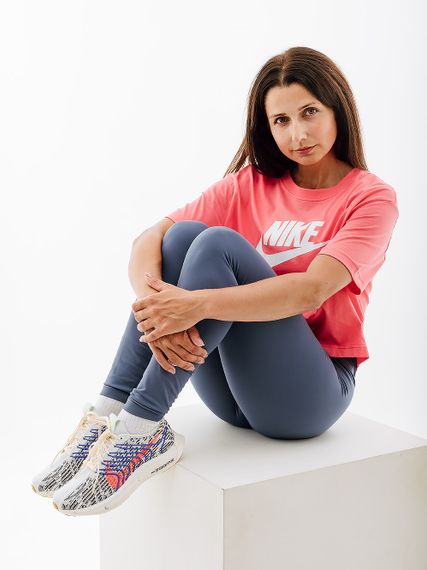 Футболка Nike W NSW TEE ESSNTL CRP ICN FTR | Зображення 4