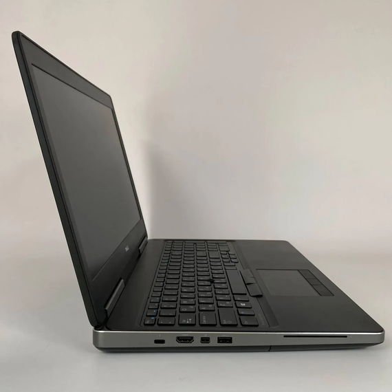 Мобильная рабочая станция Dell Precision 7520 / 15.6" (1920x1080) IPS / Intel Core i7-6920HQ (4 (8) ядра по 2.9 - 3.8 GHz) / 16 GB DDR4 / 256 GB SSD / nVidia Quadro M2200, 4 GB GDDR5, 128-bit / HDMI б/у + Подарок Беспроводная мышь / USB | Зображення 3