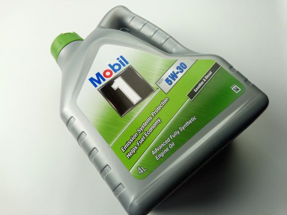 Олива моторна 5W-30 синтетична MOBIL 1 ESP Formula 4 л. (153918)