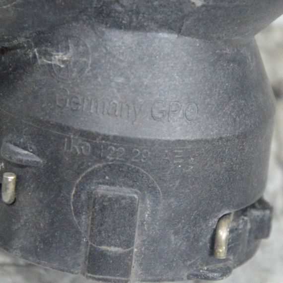 Фланець системи охолодження Seat Leon Toledo 2005-2012 Трійник охолоджувальної рідини Сеат Леон 1K0122291AE | Зображення 2