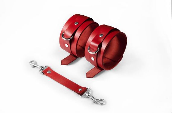 Поножи Feral Feelings – Ankle Restraints, натуральная кожа, red sexstyle