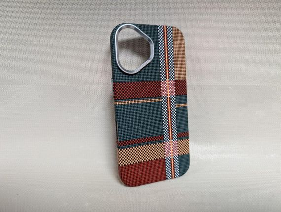 Чехол для iPhone 16 / Айфон 16, LUXO Life Carbon, ультратонкий, MagSafe, разноцветный