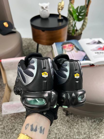 Кросівки Air Max Plus Grey Black Silver , текстиль , В'єтнам | Зображення 1