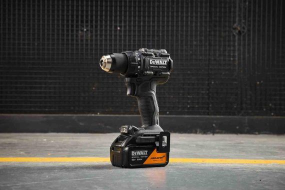 Дрель-шуруповёрт McLaren F1 TEAM SPECIAL EDITION DeWALT DCD81MP2T | Зображення 9