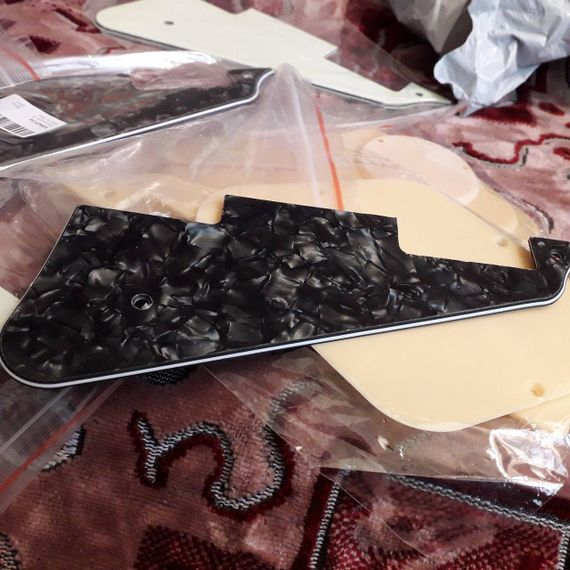 Пикгард панель для электрогитары гитари Gibson Epiphone Cort Les Paul LP China черный перламутр трехслойный | Зображення 3