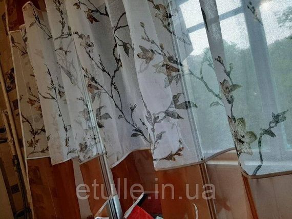 Готова коричнева коротка пошита тюль фіранка аркою для кухні, веранди, вітальні, коридору або спальні | Зображення 4