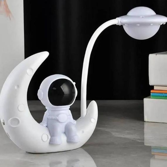 Нічник акумуляторний Космонавт на Місяці Білий