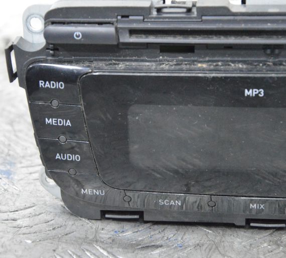 Магнітола штатна Seat Ibiza IV 2008-2012 Автомагнітола радіо Сеат Ібіза 4 6J0035153B | Зображення 1