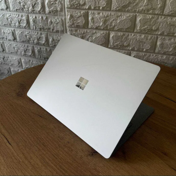Ноутбук Сенсорний Surface Laptop i5 7300U 8Gb SSD 128Gb Б/В | Зображення 2