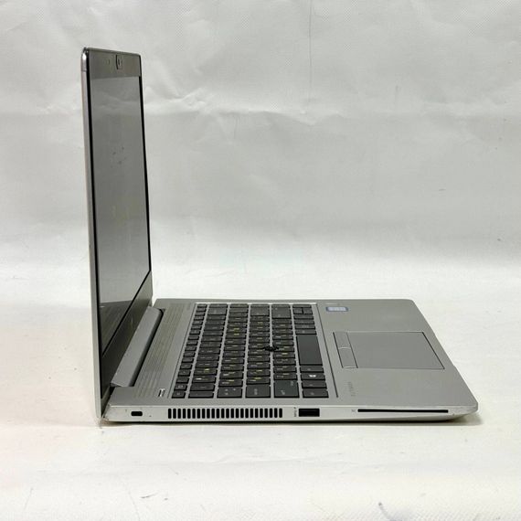 Ультрабук Б-клас HP EliteBook 840 G5 / 14" (1920x1080) IPS / Intel Core i7-7500U (2 (4) ядра по 2.7 - 3.5 GHz) / 8 GB DDR4 / 128 GB SSD / Intel HD Graphics 620 / WebCam / Windows 10 Pro б/в | Зображення 4