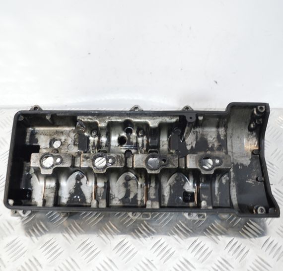 Постіль розпредвалів Mercedes 2.2 CDI кришка клапанів клапанна Мерседес A6110160405 | Зображення 1