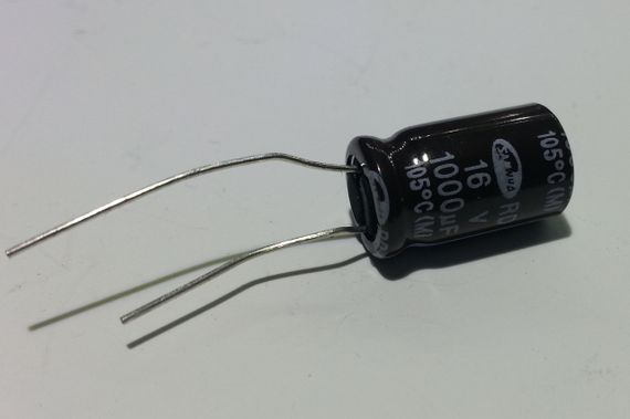 1500mkf - 10v  RD 10*16  SAMWHA, 105°C конденсатор електролітичний | Зображення 1