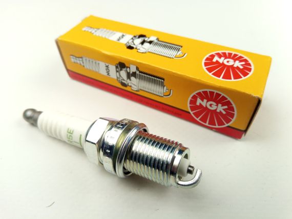 Свічка запалювання NGK BKR5E-11/6953 MAZDA/NISSAN
