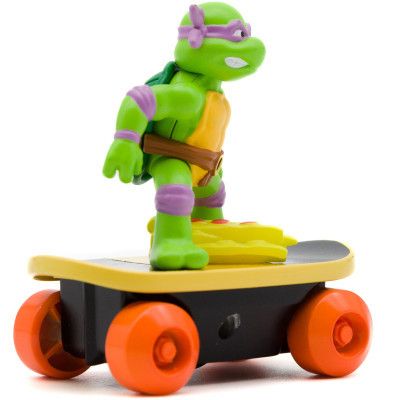 Ігровий набір Funrise TMNT Черепашки-ніндзя класичні Скейтбордист з лаунчером Донателло (71042) | Зображення 1