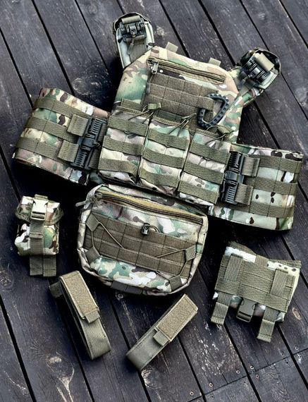 Плитоноска швидкого скидання з боковими карманами + напашник та 5 підсумків мультикам | Зображення 1