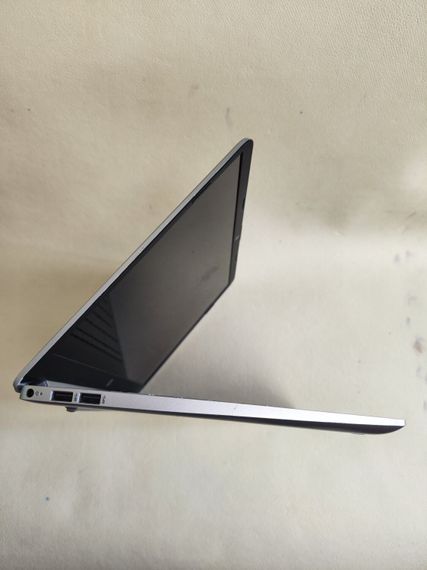 Ультабук Б-класс HP 15-DY2703DX / 15.6" (1366x768) TN Touch / Intel Core i5-1135G7 (4 (8) ядра по 4.2 GHz) / 8 GB DDR4 / 256 GB SSD / Intel Iris Xe Graphics / WebCam б/у | Зображення 4