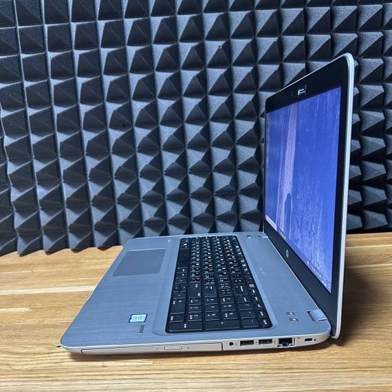 Ноутбук HP ProBook 450 G4 / 15.6" (1366x768) TN / Intel Core i5-7200U (2 (4) ядра по 2.5 - 3.1 GHz) / 8 GB DDR4 / 128 GB SSD / Intel HD Graphics 620 / WebCam / DVD-ROM б/в | Зображення 3