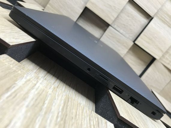 Ноутбук Б-клас Dell Latitude 7480 / 14" IPS Touch / Core i5-7300U (2(4) ядра по 2.6-3.5GHz) / 8GB DDR4 / 256GB SSD / HD Graphics 620 / WebCam / HDMI б/в | Зображення 7