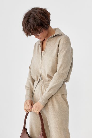 Трикотажний костюм із коротким кардиганом на блискавці та широкими штанами - світло-коричневий цвет, ONE SIZE (є розміри) | Зображення 2