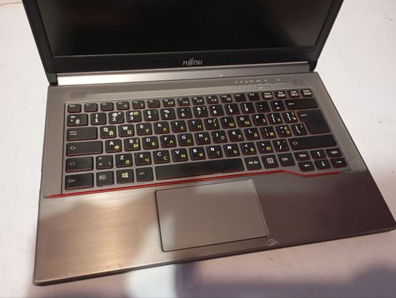 Ноутбук Б-клас Fujitsu LifeBook E744 / 14" (1600x900) TN / Intel Core i5-4310M (2 (4) ядра по 2.7 - 3.4 GHz) / 8 GB DDR3 / 128 GB SSD / Intel HD Graphics 4600 / WebCam б/в | Зображення 6