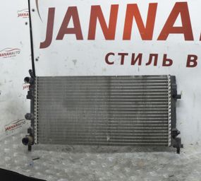 Радіатор охолодження двигуна Skoda Fabia II 2010-2014 Радіатор мотора Шкода Фабія 2 6R0121253D