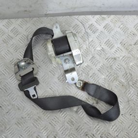 Ремінь безпеки передній правий Nissan Navara 2005-2014 Ремінь безпеки Ніссан L153004