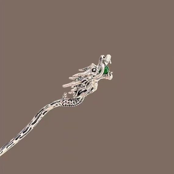 Металева китайська паличка для волосся "Срібний Дракон з нефритом". | Зображення 4