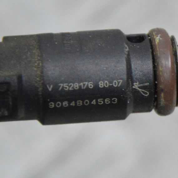 Форсунка 1.4 / 1.6 Peugeot Partner 207 208 2008 308 3008 408 508 5008 2006-2012 Форсунка Пежо V75281768007 | Зображення 1