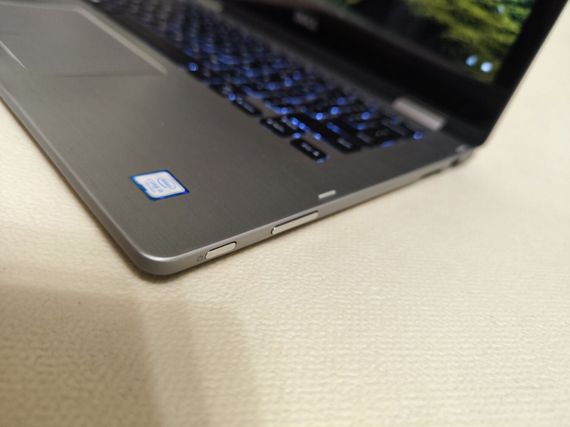 Ноутбук-трансформер Dell Inspiron 13 7378 2-in-1 / 13.3" (1920x1080) IPS Touch / Intel Core i5-7200U (2 (4) ядра по 2.5 - 3.1 GHz) / 8 GB DDR4 / 256 GB SSD / Intel HD Graphics 620 / WebCam б/у | Зображення 4