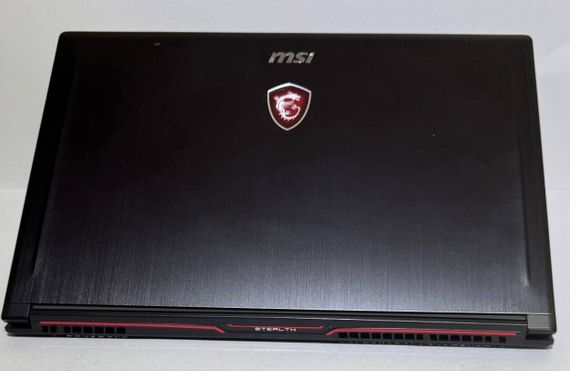 Игровой ноутбук MSI MegaBook GS63 Stealth 8RE / 15.6" (1920x1080) IPS / Intel Core i7-8750H (6 (12) ядер по 2.2 - 4.1 GHz) / 32 GB DDR4 / 512 GB SSD / nVidia GeForce GTX 1060, 6 GB GDDR5, 192-bit / WebCam б/у | Зображення 8