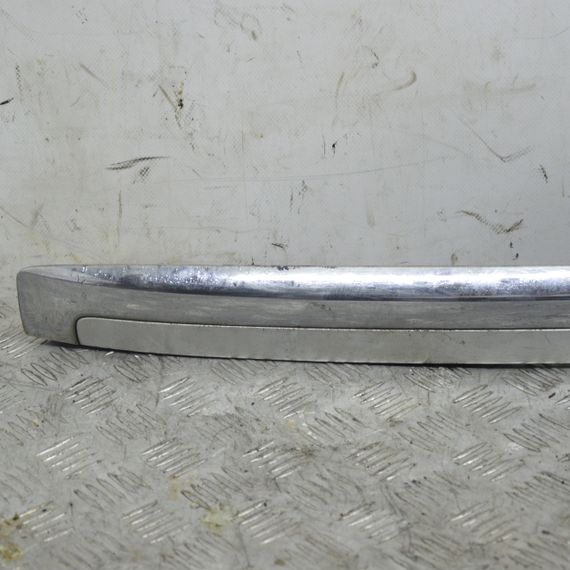 Накладка кришки багажника Kia Sorento 2002-2009 Накладка ляди Кіа Соренто 925003E5 | Зображення 1