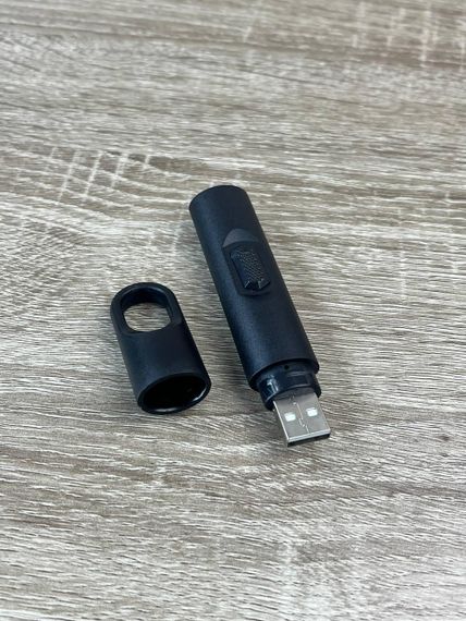 Портативный LED фонарик с лазерной указкой, компактный ручной фонарь для дома Черный | Зображення 3