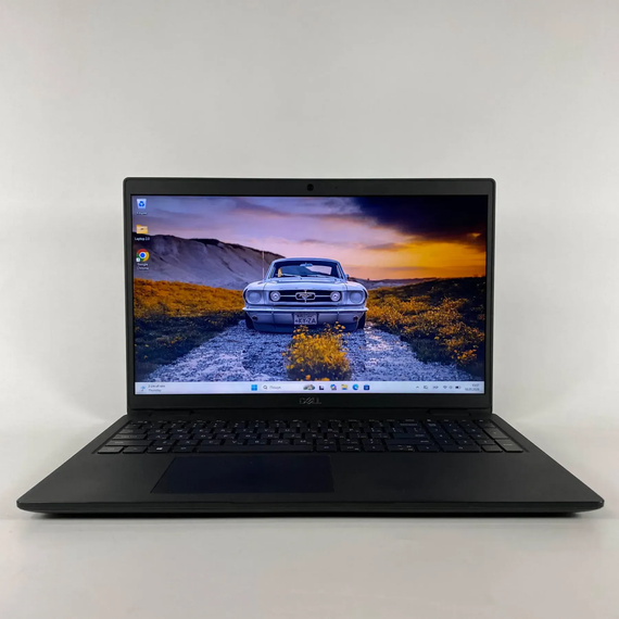 Ультрабук Б-класс Dell Latitude 3520 / 15.6" (1366x768) TN / Intel Core i5-1135G7 (4 (8) ядра по 2.4 - 4.2 GHz) / 16 GB DDR4 / 256 GB SSD / Intel Iris Xe Graphics / HDMI / WebCam б/у + Подарок Беспроводная мышь / USB | Зображення 1