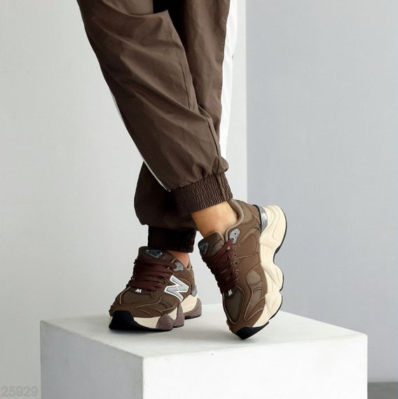 Трендовые комбинированные шоколадные кроссовки в стиле спорт-шик | Зображення 4