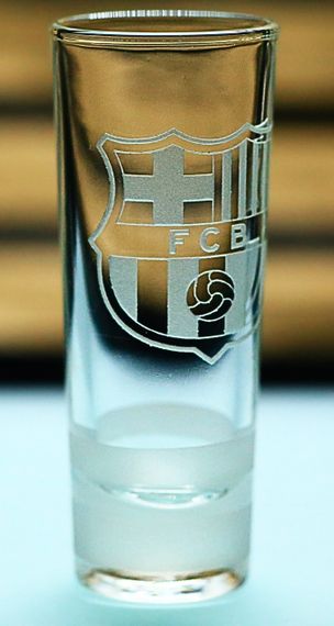 Скляна чарка 60мл Barcelona з гравіюванням подарунок для фаната стопка ФК Барселона футбольна стопка | Зображення 1